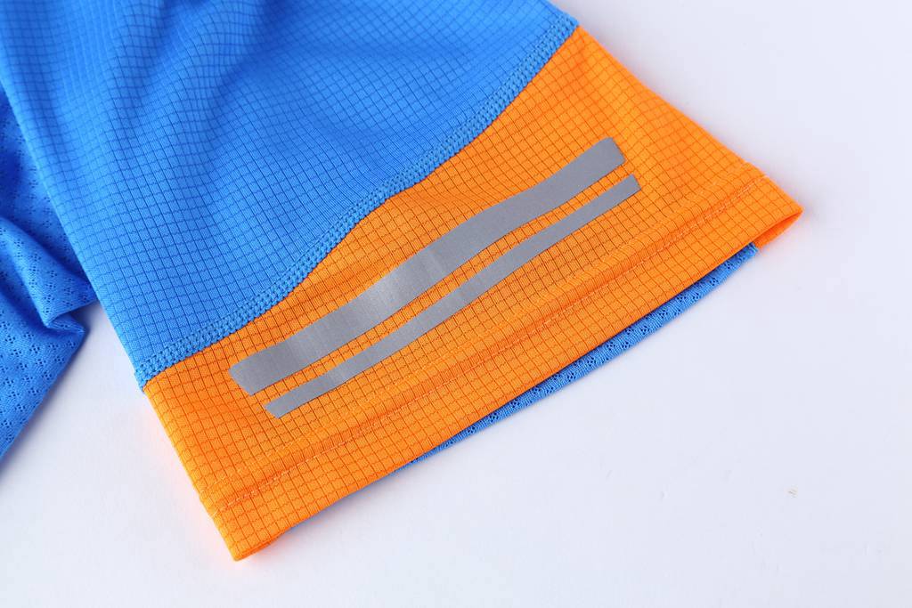 圓領(lǐng)T恤 新款速干T恤3D藍(lán)色細(xì)節(jié)展示