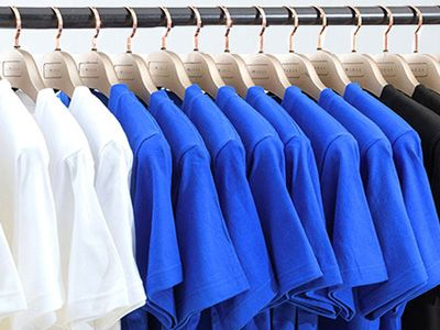 專(zhuān)屬團(tuán)隊(duì)風(fēng)采，從定制工作服開(kāi)啟，匠心獨(dú)運(yùn)打造企業(yè)流動(dòng)名片